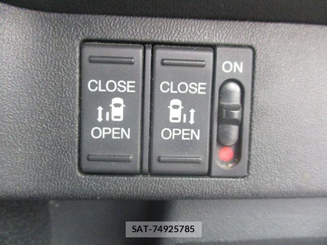 Honda STEP WGN 2016-01 8246812-7