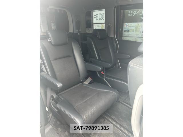 Honda STEP WGN 2013-08 8246819-11