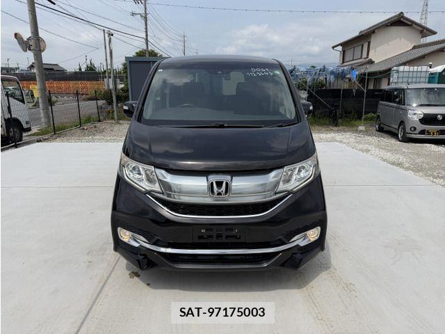 Honda STEP WGN 2017-07 8246805-9