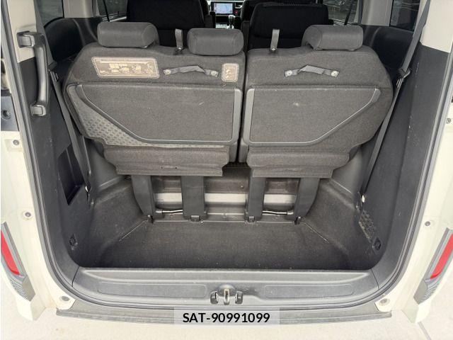 Honda STEP WGN 2017-06 8246808-16
