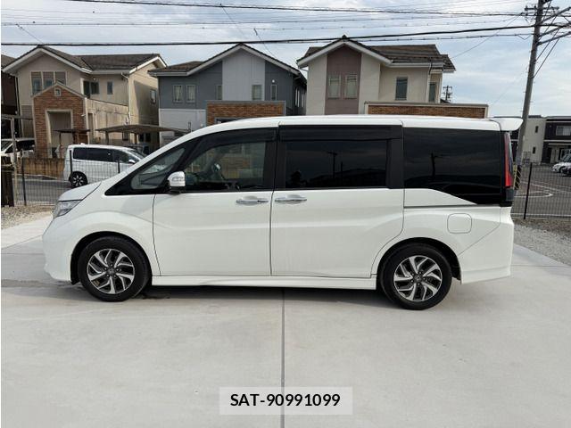 Honda STEP WGN 2017-06 8246808-4