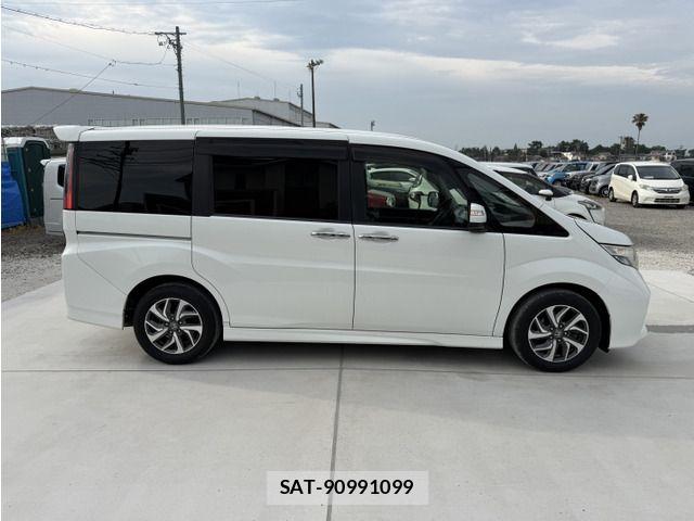 Honda STEP WGN 2017-06 8246808-7