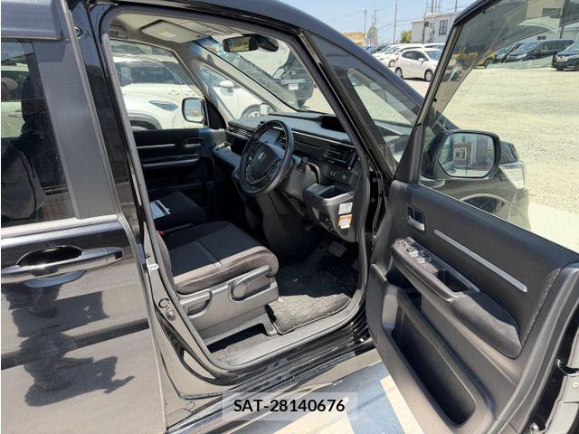 Honda STEP WGN 2019-06 8246804-10