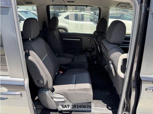 Honda STEP WGN 2019-06 8246804-12