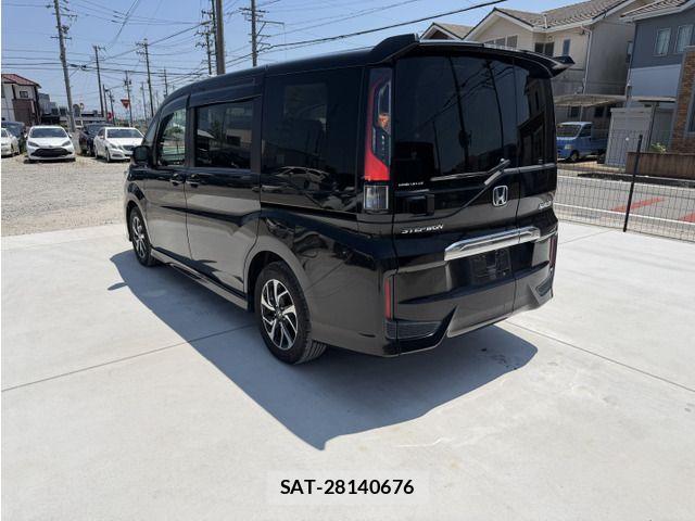 Honda STEP WGN 2019-06 8246804-4