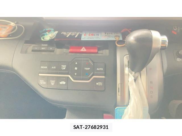 Honda STEP WGN 2013-02 8246821-19