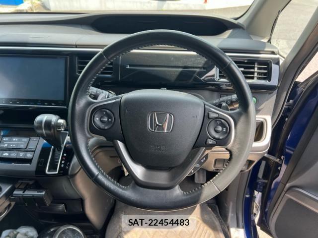 Honda STEP WGN 2016-11 8317350-11