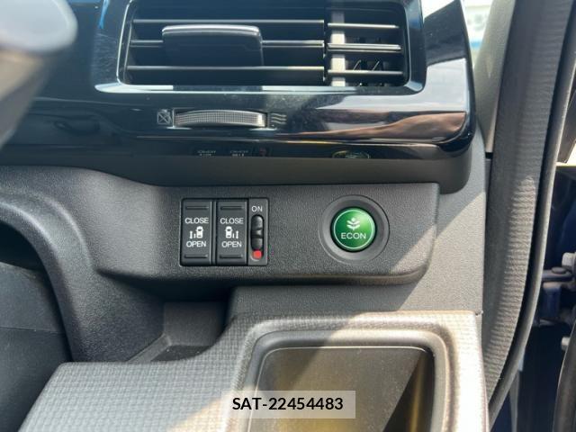 Honda STEP WGN 2016-11 8317350-13