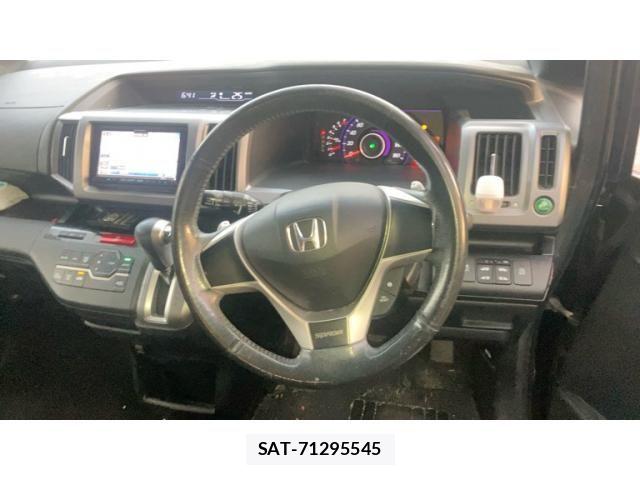 Honda STEP WGN 2012-10 8317379-12