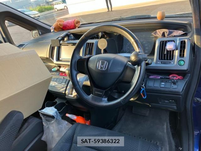 Honda STEP WGN 2011-10 8317380-11