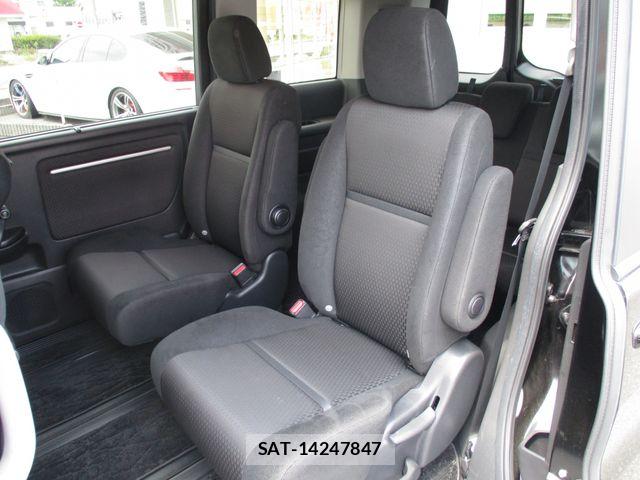 Honda STEP WGN 2020-08 8317347-12