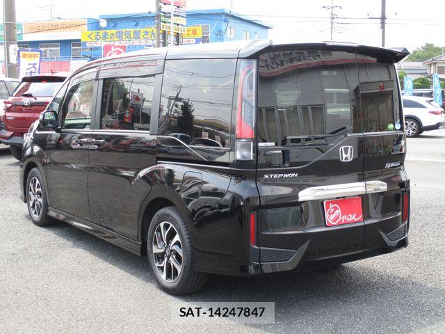 Honda STEP WGN 2020-08 8317347-4