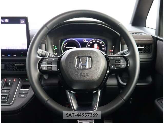 Honda STEP WGN 2023-12 8317334-17