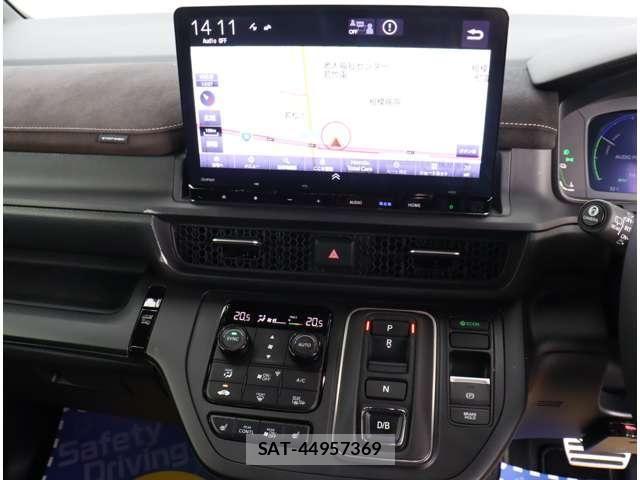 Honda STEP WGN 2023-12 8317334-21