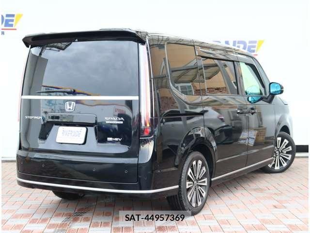 Honda STEP WGN 2023-12 8317334-2
