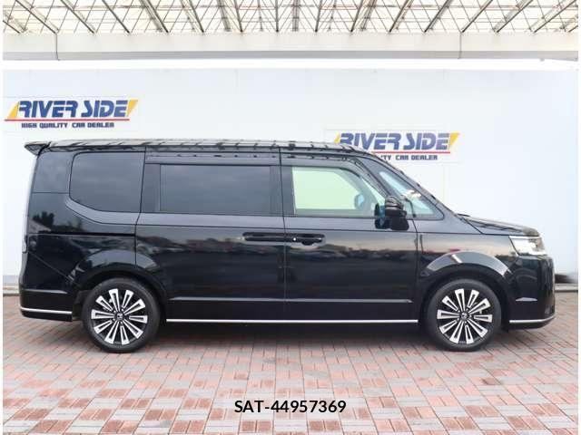 Honda STEP WGN 2023-12 8317334-3