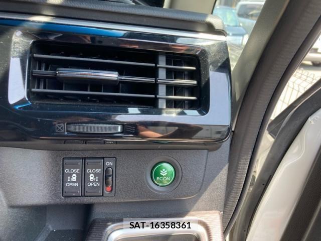 Honda STEP WGN 2021-08 8317342-15