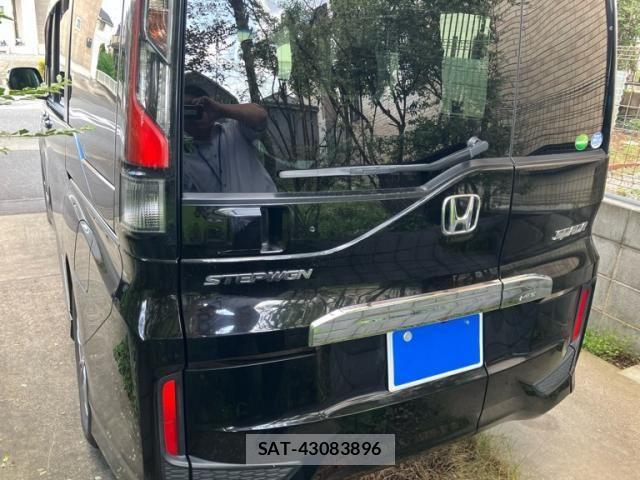 Honda STEP WGN 2018-08 8317348-1