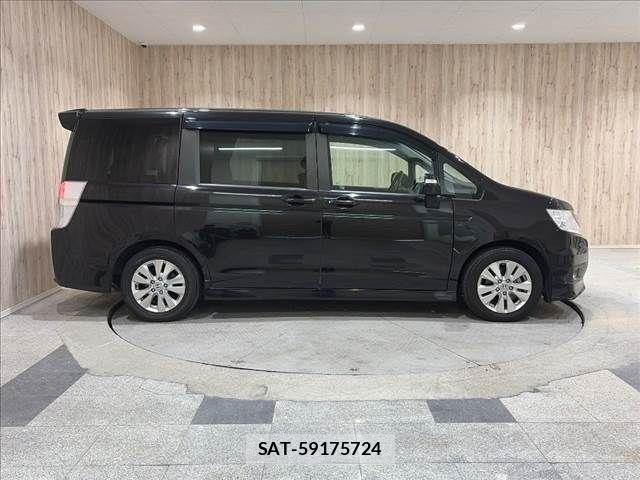 Honda STEP WGN 2010-01 8317362-17