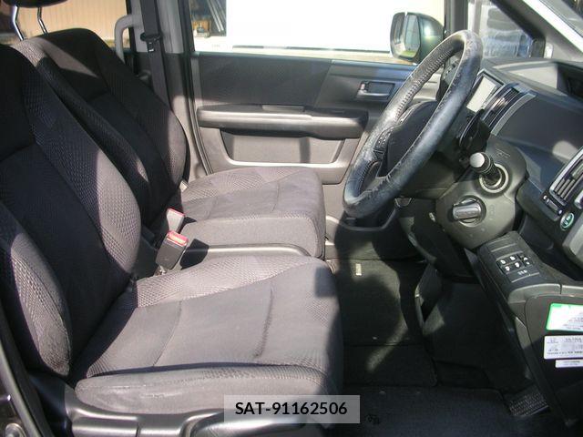 Honda STEP WGN 2011-10 8317373-1