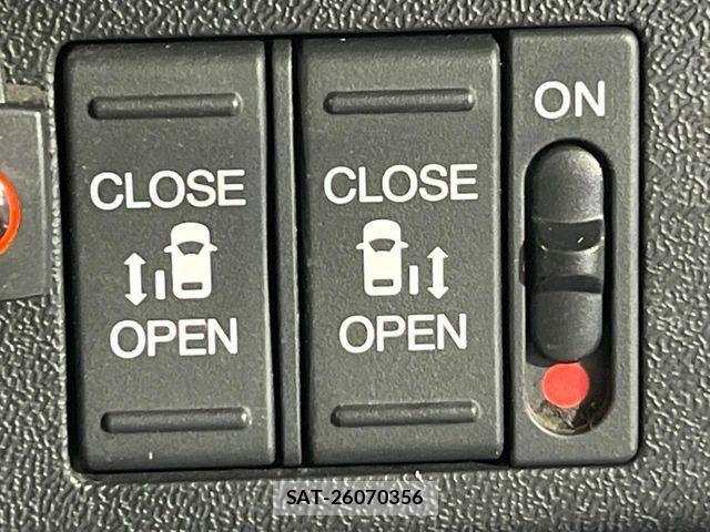Honda STEP WGN 2015-04 8317353-4