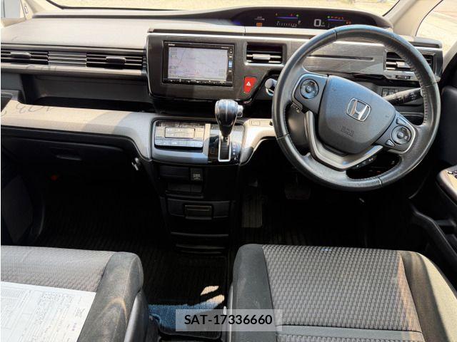 Honda STEP WGN 2016-03 8317354-2