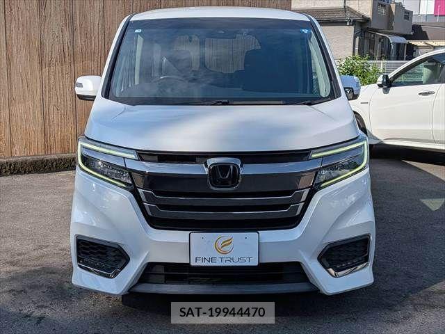 Honda STEP WGN 2021-05 8317337-16