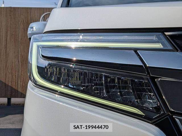 Honda STEP WGN 2021-05 8317337-24