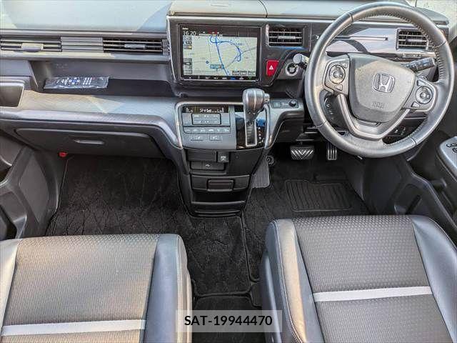 Honda STEP WGN 2021-05 8317337-2