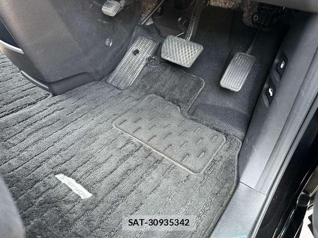 Honda STEP WGN 2021-04 8317341-13