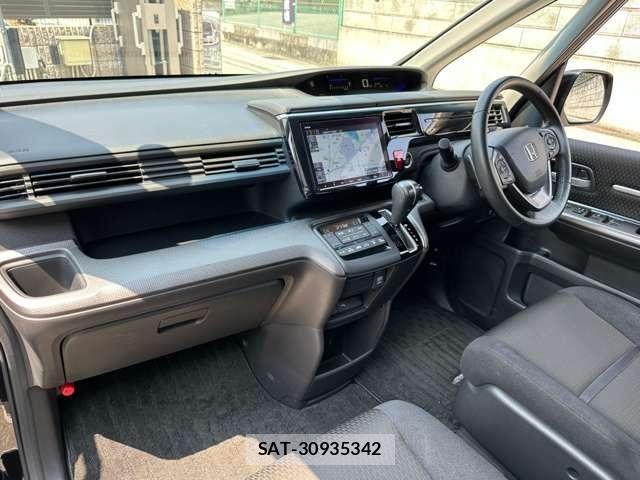 Honda STEP WGN 2021-04 8317341-15