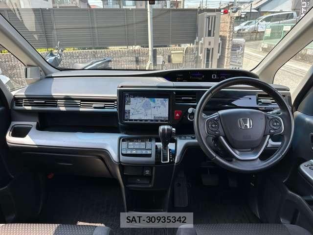 Honda STEP WGN 2021-04 8317341-1