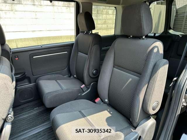 Honda STEP WGN 2021-04 8317341-19