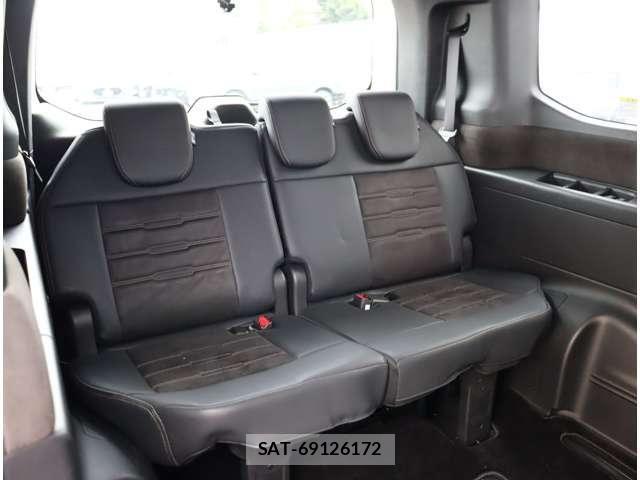 Honda STEP WGN 2023-02 8317335-7