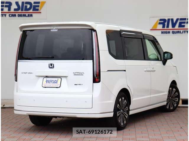 Honda STEP WGN 2023-02 8317335-2