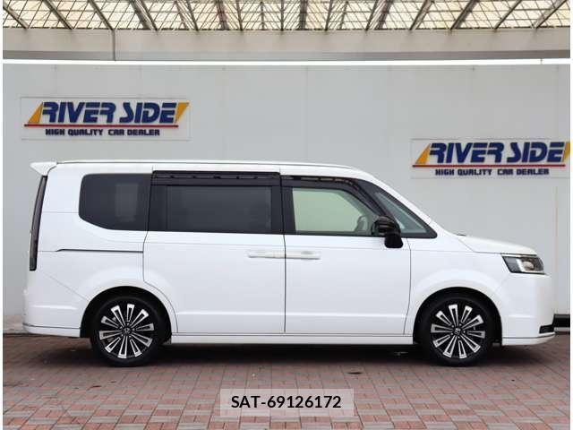Honda STEP WGN 2023-02 8317335-3