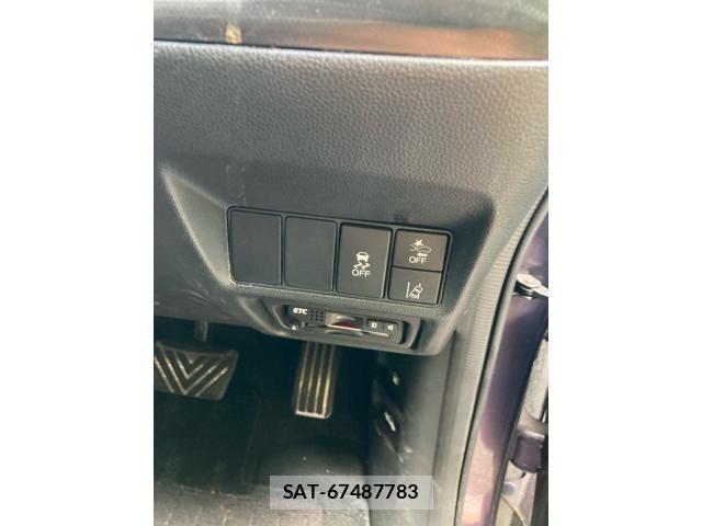 Honda STEP WGN 2017-02 8317349-16