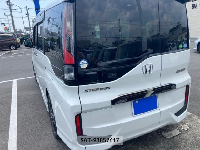 Honda STEP WGN 2016-08 8317355-4