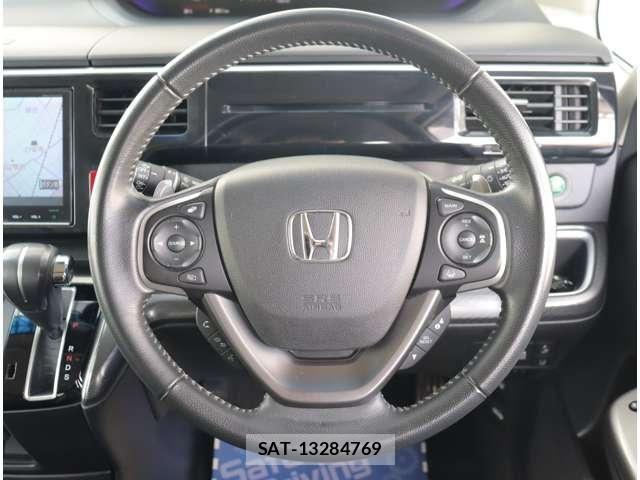 Honda STEP WGN 2017-11 8317339-14