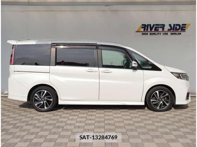 Honda STEP WGN 2017-11 8317339-3
