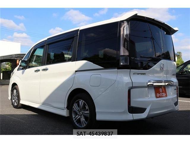 Honda STEP WGN 2020-06 8338010-23