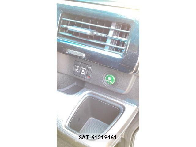Honda STEP WGN 2021-07 8338008-16