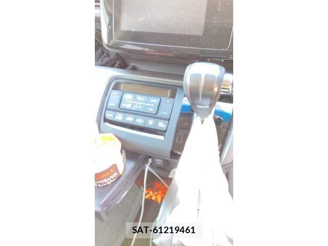 Honda STEP WGN 2021-07 8338008-20