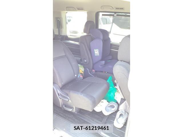 Honda STEP WGN 2021-07 8338008-6