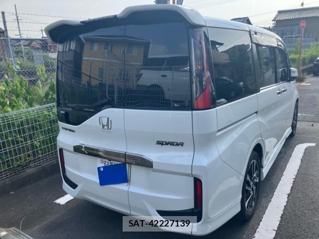 Honda STEP WGN 2015-09 8338014-2
