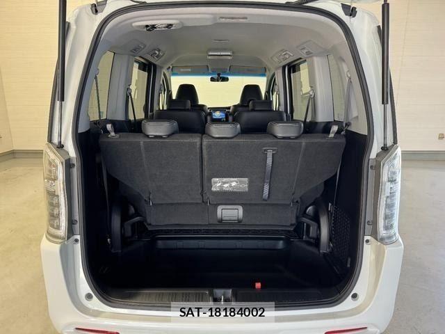 Honda STEP WGN 2013-03 8338017-10