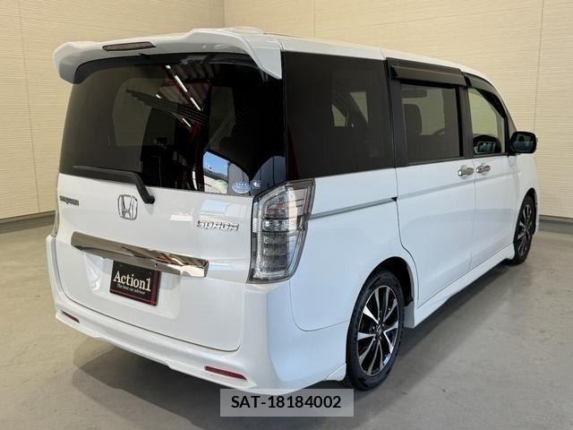 Honda STEP WGN 2013-03 8338017-5