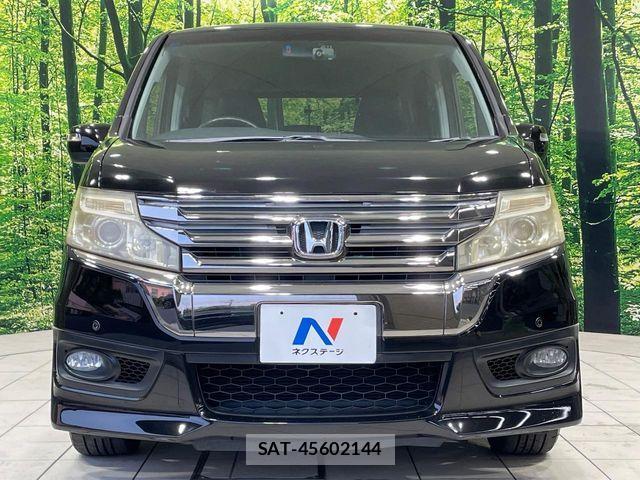Honda STEP WGN 2013-04 8338018-13