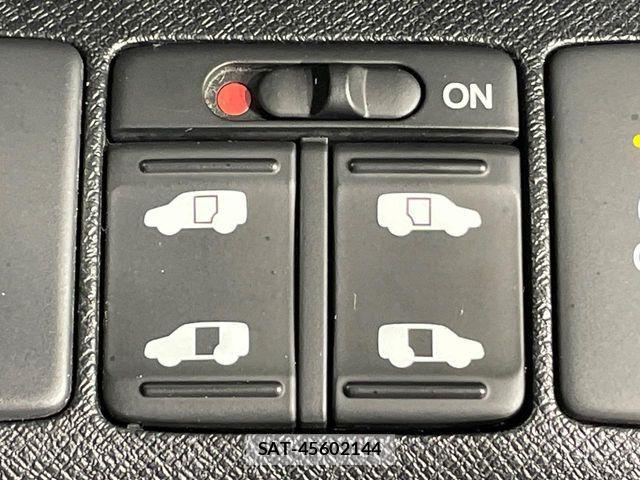 Honda STEP WGN 2013-04 8338018-5