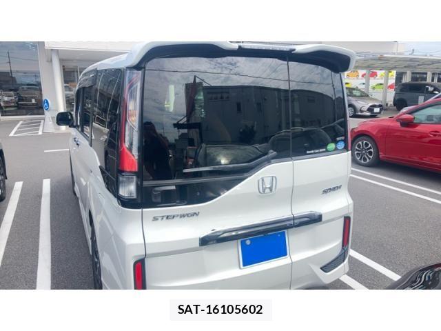 Honda STEP WGN 2016-07 8338016-3